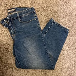 Athleta Sculptek light wash jeans, size 12